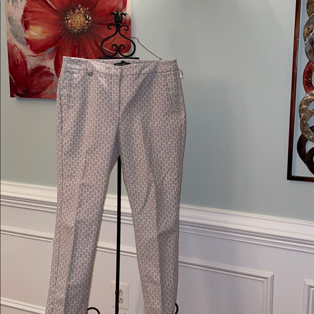 Tan and white ankle pants.